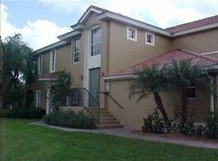 5025 Maxwell Cir APT 201, Naples, FL 34105