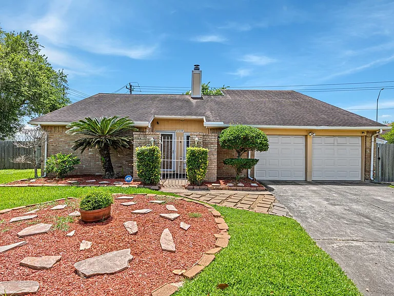 13139 Birch Grove Dr — Photo 2