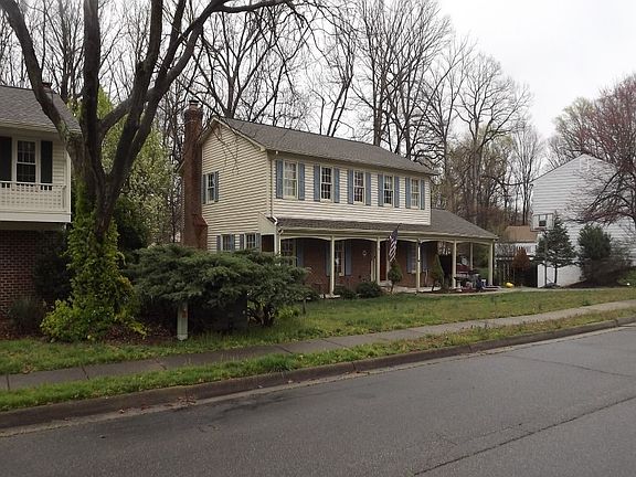 3rd image of 11985 William And Mary Cir