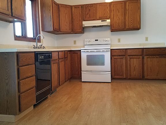 5th image of 109 20th St NE