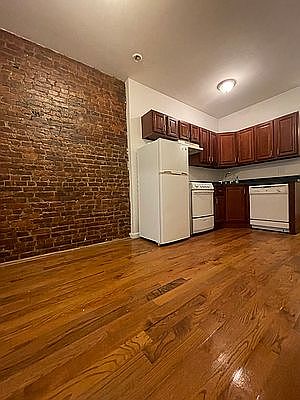 1st image of 635 Prospect Pl #4
