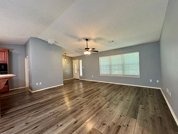 5th image of 13135 Pleasant Hill Rd