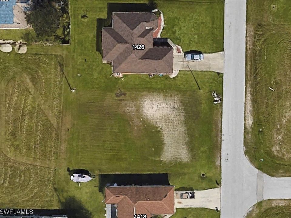 2nd image of 1422 NW 7th Ave