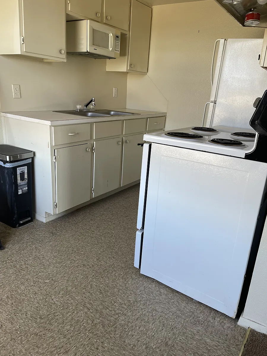 Building Photo - 610 Montgomery Dr #SO251