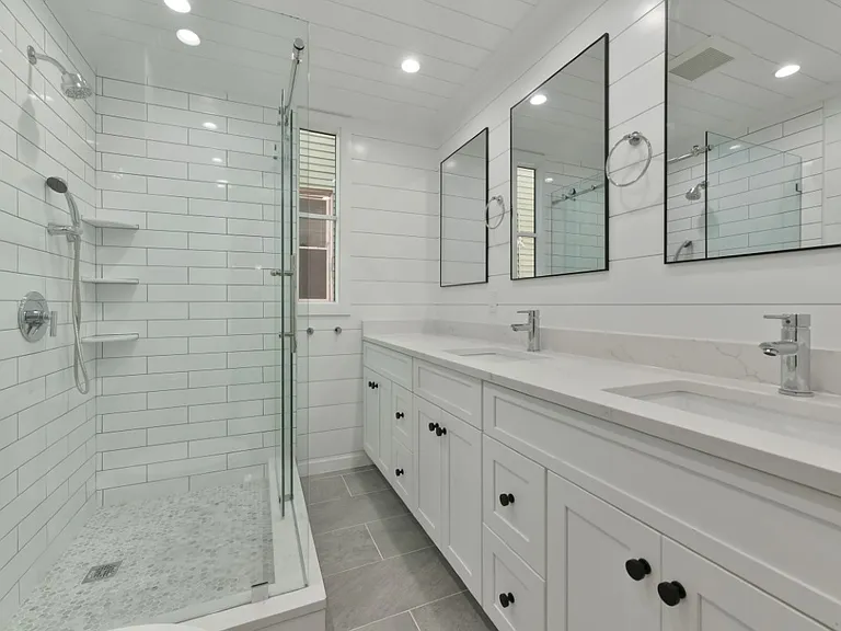 34-36 Boston St #1 — Photo 1