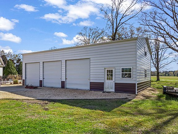 4th image of 50023 Oak Meadows Ln