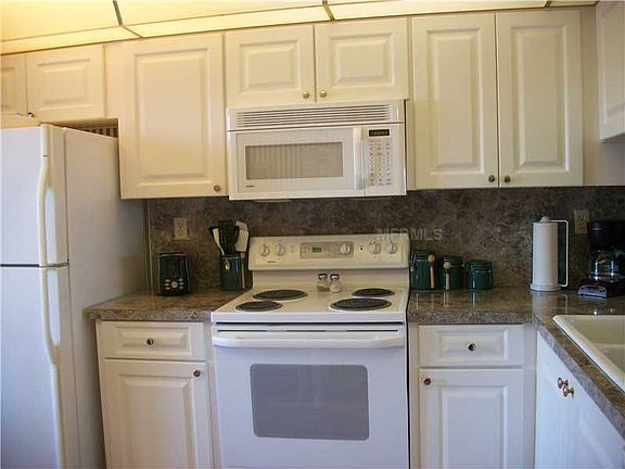 3rd image of 6322 Palma Del Mar Blvd S APT 301