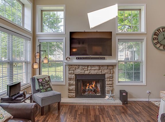 4th image of 1547 Brittania Way