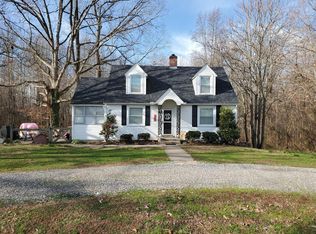 97 Peaks Rd, Prospect, VA 23960