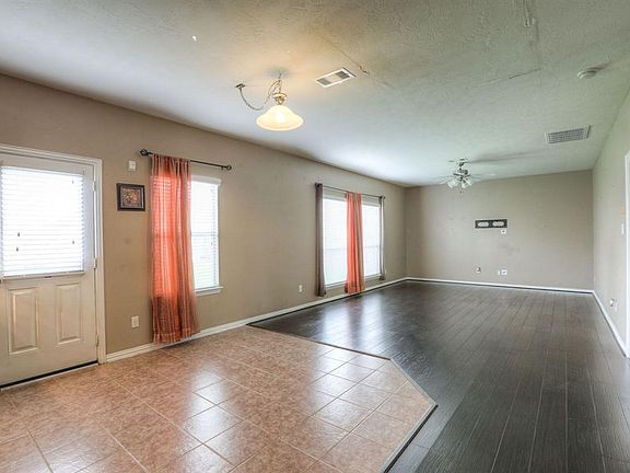 3rd image of 24626 Lakecrest Bend Dr