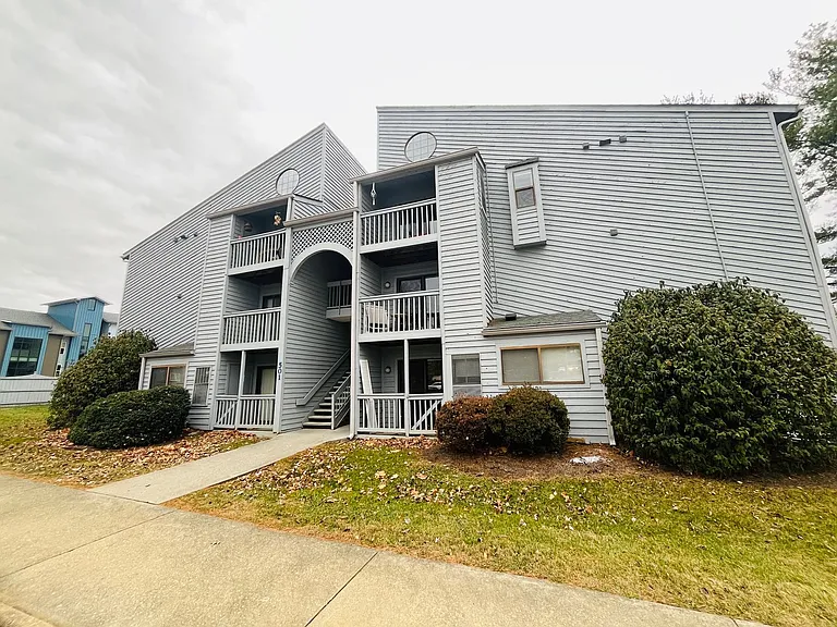 501 Sunridge Dr #K — Photo 1