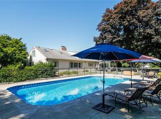 14 Far Horizons Dr, Easton, CT 06612