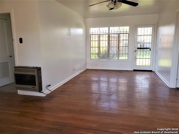 3rd image of 1015 Hermine Blvd