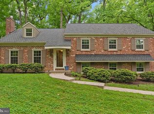302 Echo Valley Ln, Newtown Square, PA 19073