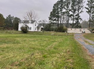 14337 E Gretna Rd, Gretna, VA 24557