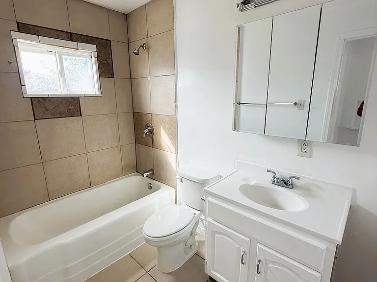 1735 W Foothill Blvd #A — Photo 12