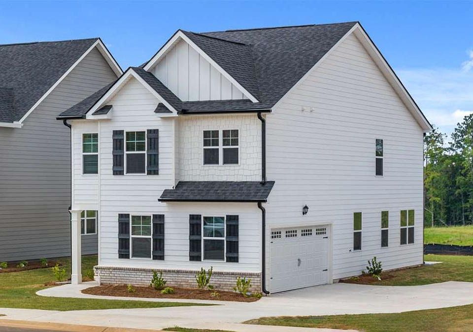 1st image of 302 Friendship Oak Way