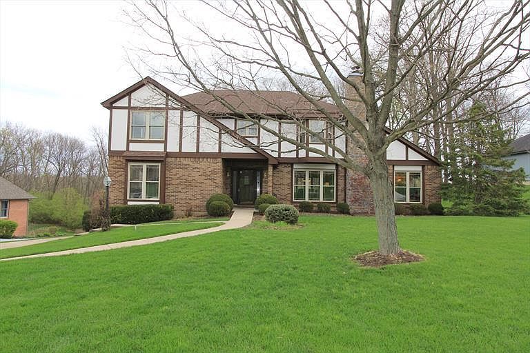 1st image of 820 Stonebridge Dr