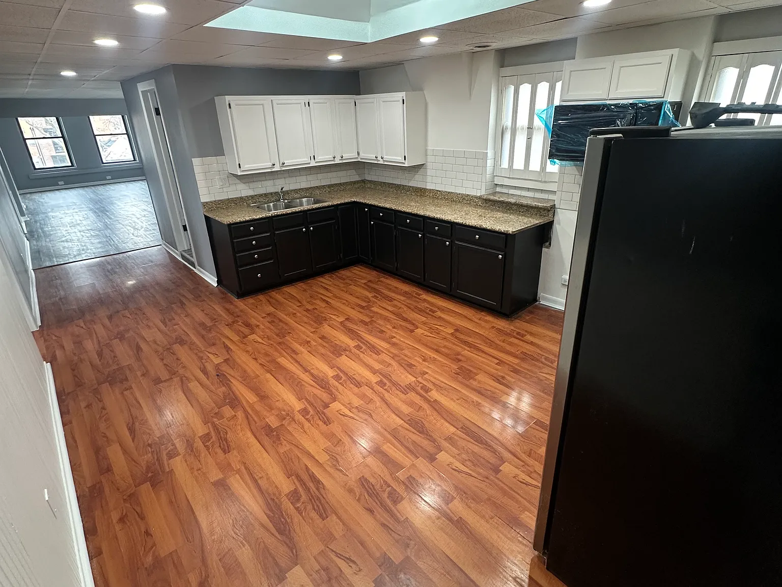 2 bed, 1200 sqft, $2,500 — Photo 4