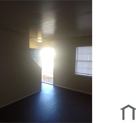 2nd image of 709 E 17th St