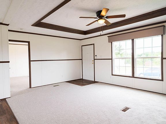 5th image of 108 Blue Jay Cir
