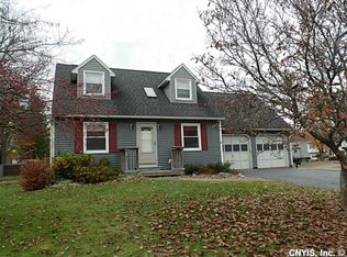 106 Aspenwood Cir, North Syracuse, NY 13212
