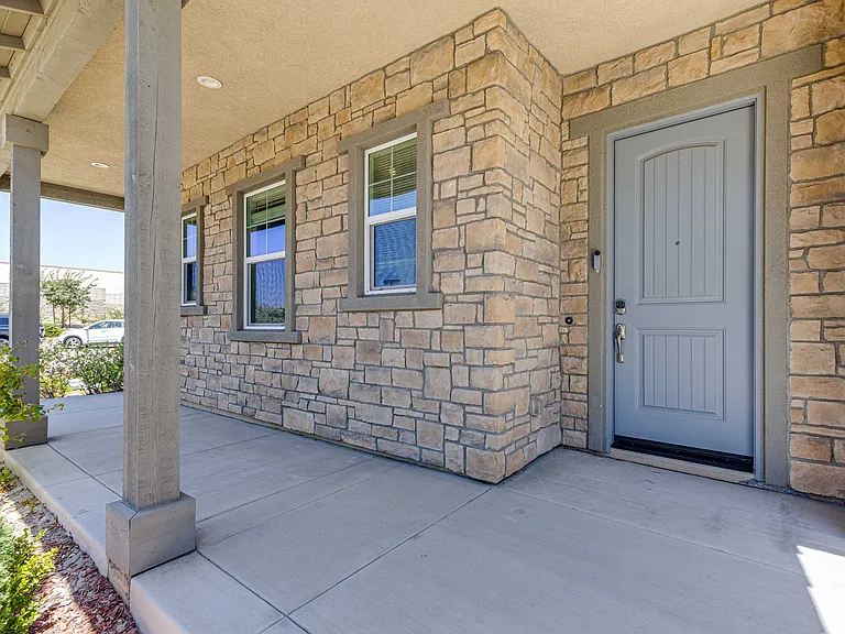 1805 Martinez Dr — Photo 36
