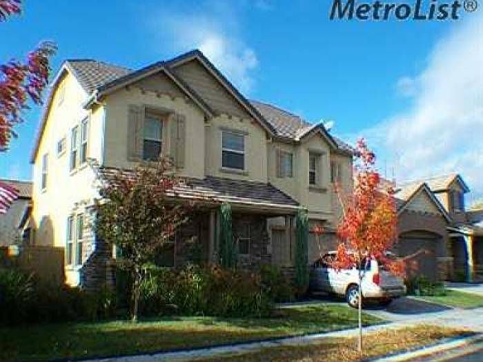 2nd image of 4330 Reveil Ln