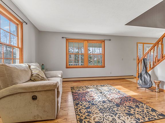 3rd image of 8221 Rustic Dr