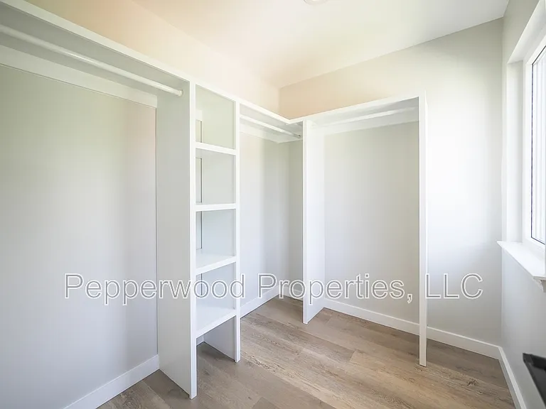 933 Ansel St — Photo 6