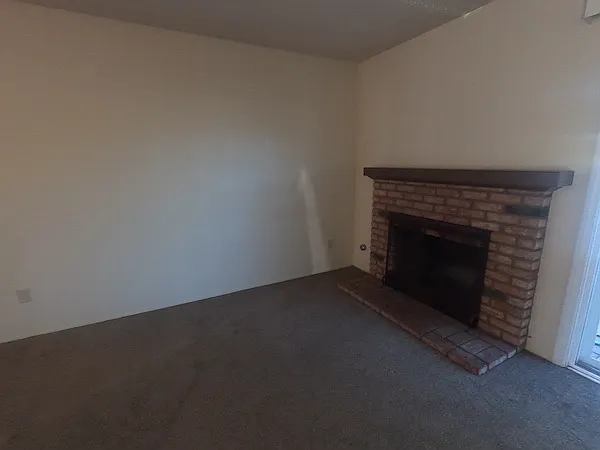 2621 Crosshaven Ln — Photo 10