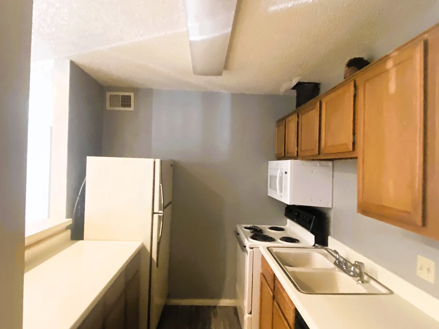 1 bed, 581 sqft, $850 — Photo 3