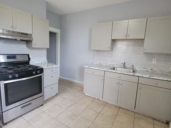 155 Valley Rd #7, Clifton, NJ 07013
