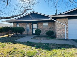5314 NW Rotherwood Dr, Lawton, OK 73505