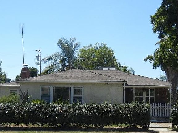 2nd image of 1667 N Delno Ave