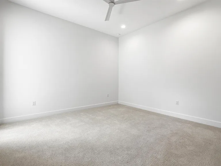 9008 Corsican Finch Ct — Photo 21
