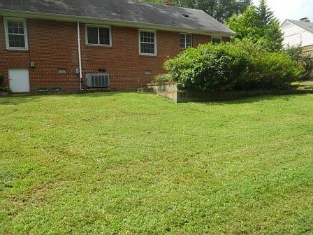 2nd image of 3002 Tugaloo St