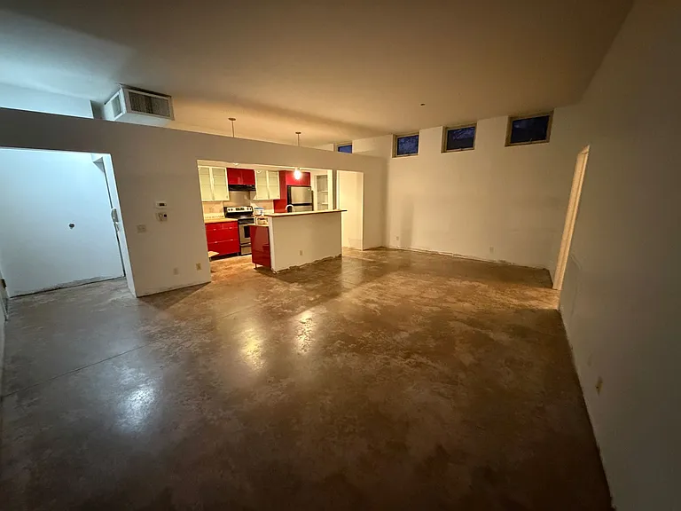 2915 2nd Ave S #102 — Photo 3