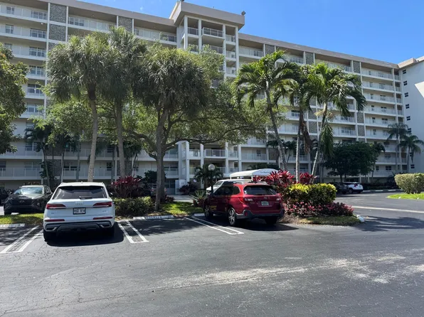 3510 Oaks Way APT 605, Pompano Beach, FL 33069