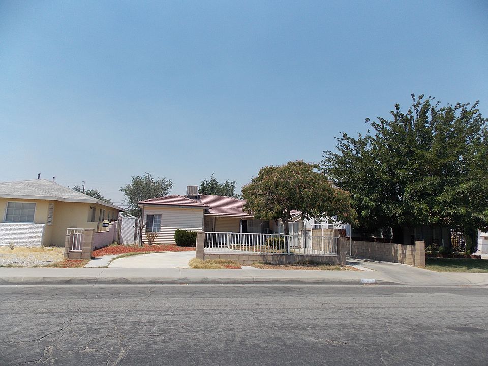 2nd image of 44803 Genoa Ave