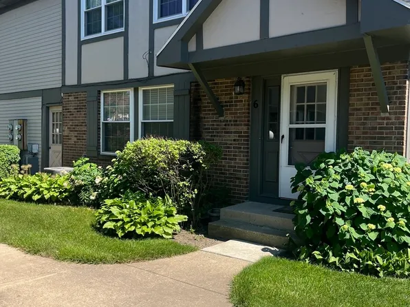 6 Fernwood Ct, Vernon Hills, IL 60061