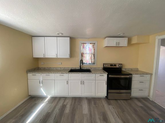 5th image of 405 E Jefferson St