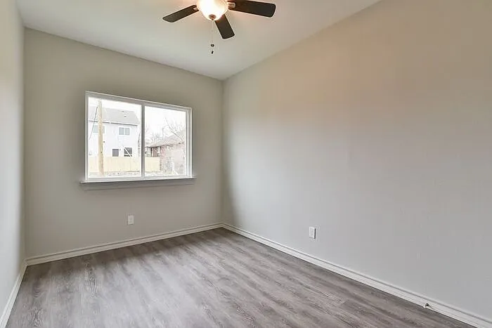 8001 Marydean Ave — Photo 18