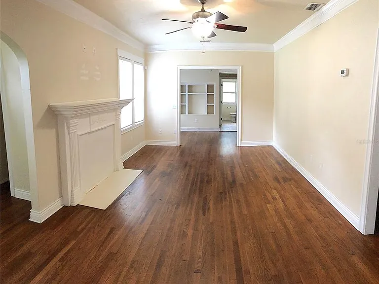 2060 NW 3rd Ave — Photo 2