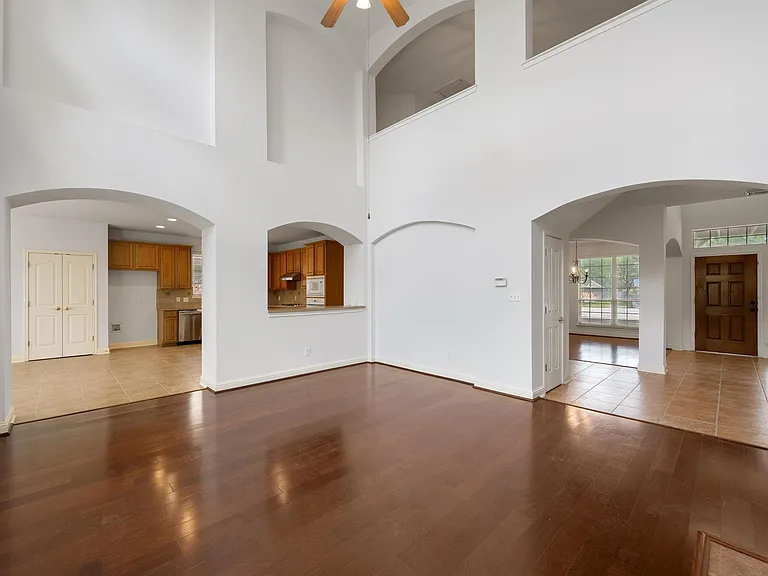 6920 Larue Belle Cv — Photo 8