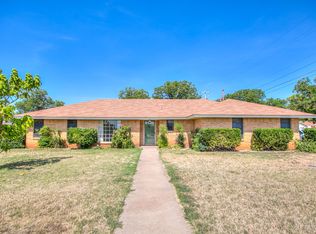 702 S State St, Bronte, TX 76933