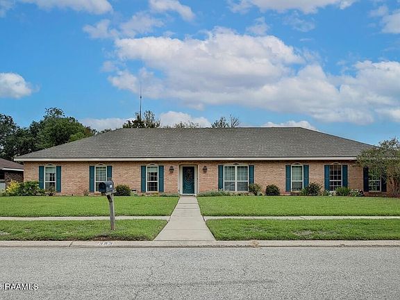 2nd image of 353 Orangewood Dr