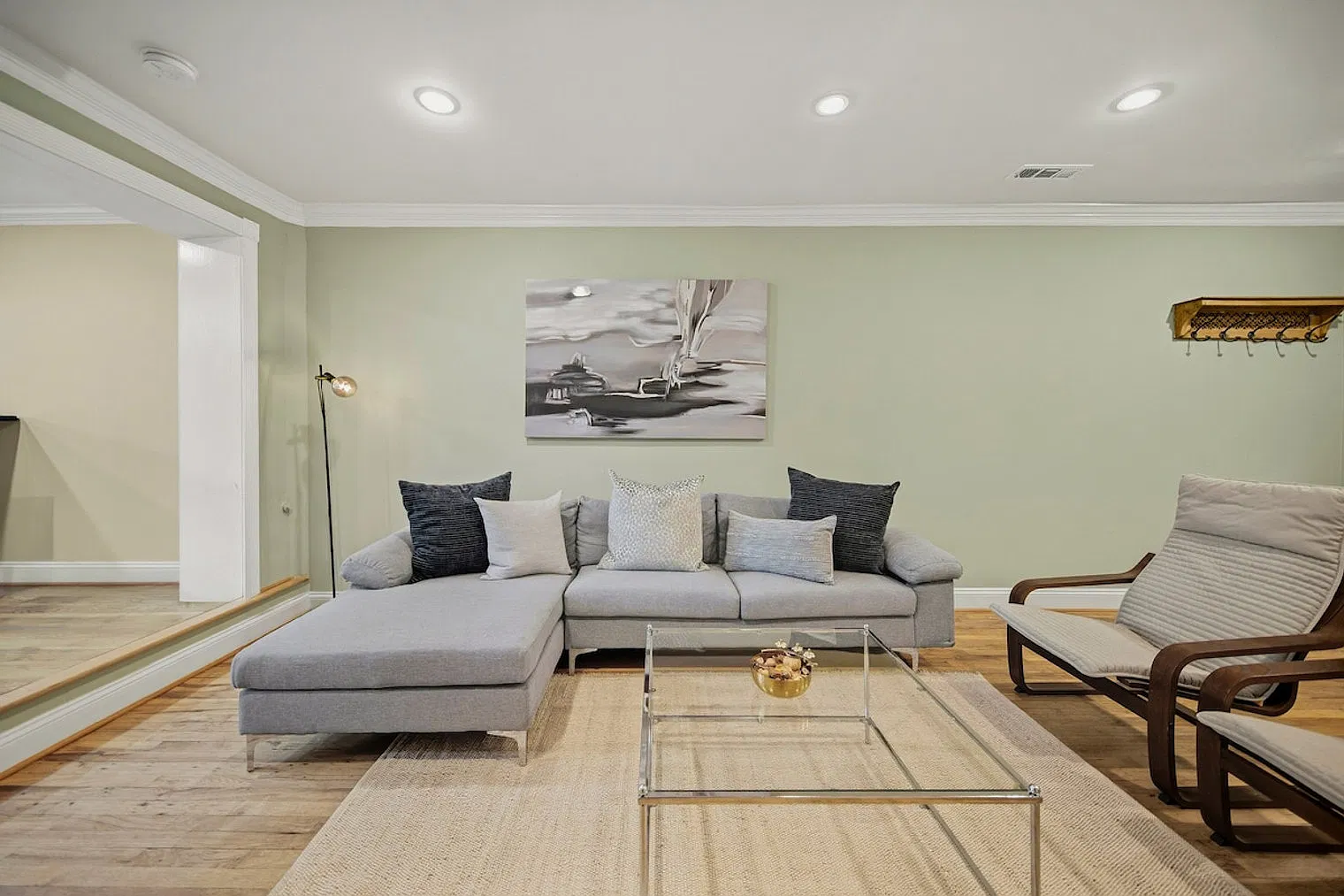 3 bed, 2.5 bath, $4,928 — Photo 2
