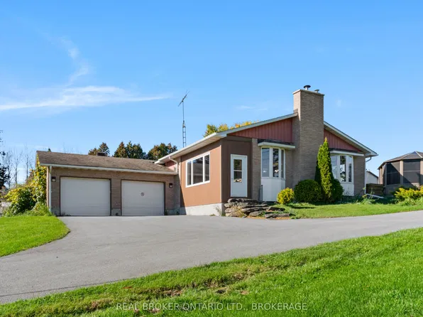 18749 Paragon Rd, South Glengarry, ON K6H 5R5