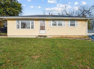 118 Clover Dr SW, Cedar Rapids, IA 52404